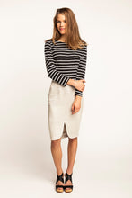 Load image into Gallery viewer, KANERVA button-back tee
