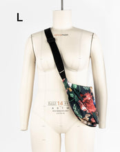 Load image into Gallery viewer, 2024 // GALAXIE 6 - Crossbody Bags
