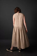 Load image into Gallery viewer, ELLIS &amp; HATTIE Dress 6-18
