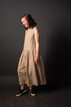 Load image into Gallery viewer, ELLIS &amp; HATTIE Dress 6-18
