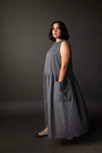 Load image into Gallery viewer, ELLIS &amp; HATTIE Dress 18-28
