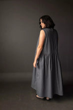 Load image into Gallery viewer, ELLIS &amp; HATTIE Dress 18-28
