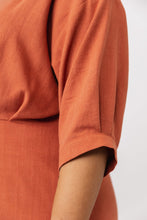 Load image into Gallery viewer, Pleated sleeve sewing pattern
