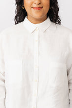Load image into Gallery viewer, Shirt with a breast pockets sewing pattern
