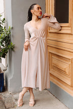 Load image into Gallery viewer, Jersey Midikleid Schnittmuster FIONA

