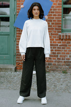Load image into Gallery viewer, Sweatshirt Pullover Schnittmuster SALLY
