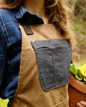 Load image into Gallery viewer, Woodhaven Apron PDF
