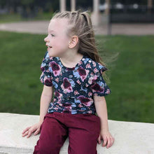 Load image into Gallery viewer, Amity T-Shirt &amp; Sweater Pattern
