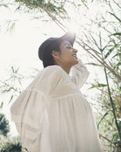 Load image into Gallery viewer, Blouse Coeli
