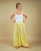 Load image into Gallery viewer, Bubble Pants Sewing Pattern
