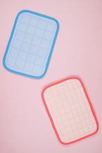 Load image into Gallery viewer, Casserole Hot Pad Sewing Pattern
