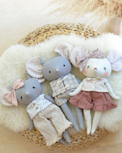 Load image into Gallery viewer, Sewing Pattern - mouse doll
