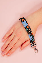 Load image into Gallery viewer, Fabric Key Fob Pattern
