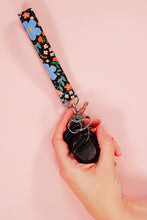 Load image into Gallery viewer, Fabric Key Fob Pattern
