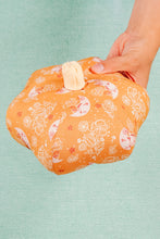 Load image into Gallery viewer, Fabric Pumpkin Sewing Pattern
