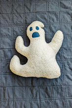 Load image into Gallery viewer, Ghost Pillow Sewing Pattern
