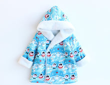 Load image into Gallery viewer, Hearts Hooded Reversible Jacket Pattern
