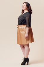 Load image into Gallery viewer, Hoya Blouse Pattern
