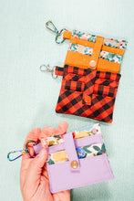 Load image into Gallery viewer, Keychain Card Wallet Sewing Pattern
