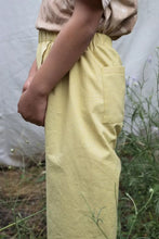 Load image into Gallery viewer, Le pantalon Pleat Kids
