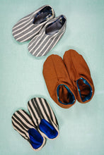 Load image into Gallery viewer, Men Slipper Sewing Pattern
