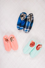 Load image into Gallery viewer, Child Slipper Sewing Pattern
