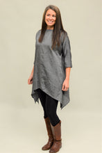 Load image into Gallery viewer, Basics Tunic
