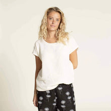 Load image into Gallery viewer, Easy T-shirt Sewing Pattern Wardrobe By Me
