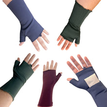 Load image into Gallery viewer, Wristlet Hand Warmers PDF Pattern
